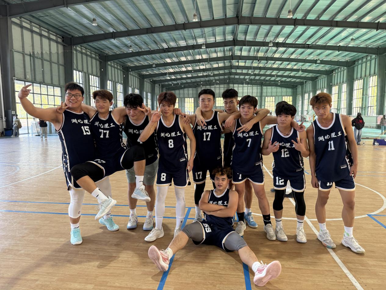 67c9dd73cbdefcbe3ccff5d26bdcad1